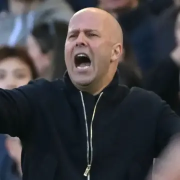 قبل مواجهة السيتي.. سلوت يزف بشرى وصدمة!